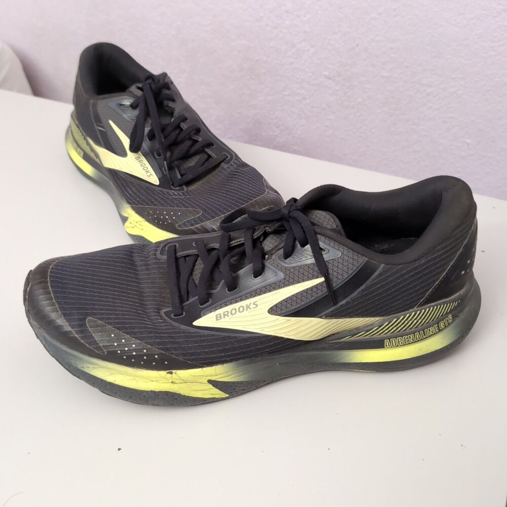 Brooks Adrenaline GTS 24 Weatherized Mens Size 12 Black Yellow Running Shoes